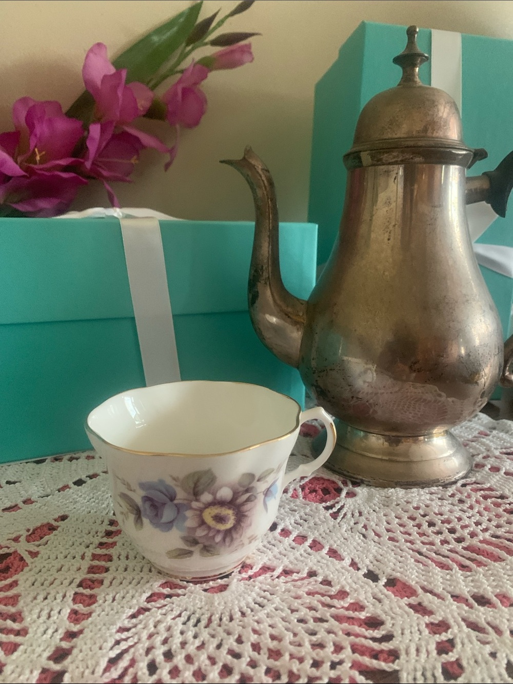Porcelain Floral Teacup with Gold Trim - White and Purple